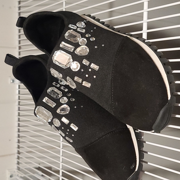 BCBGENERATION Rhinestone Athletic Running Shoes - Picture 4 of 8